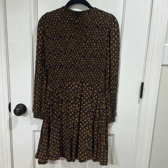 BODEN DITZY FLORAL V NECK SMOCKED DRESS US SIZE 4 - Picture 12 of 14